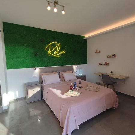 Theasis 5 Luxury Studio With Sea View Νέος Μαρμαράς Εξωτερικό φωτογραφία