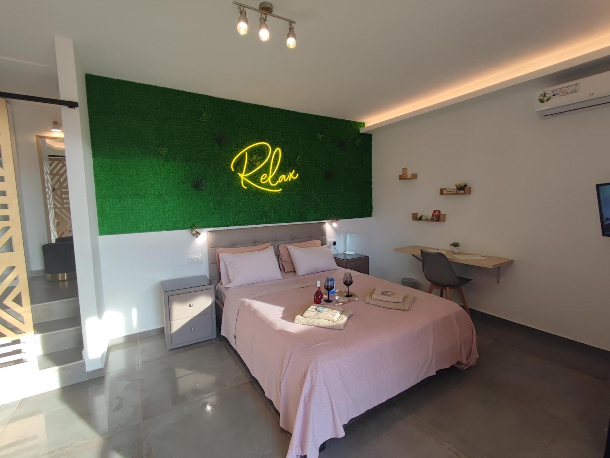 Theasis 5 Luxury Studio With Sea View Νέος Μαρμαράς Εξωτερικό φωτογραφία